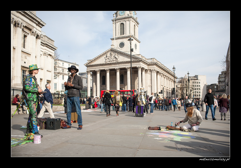 London, Trafalgar Square, Street art